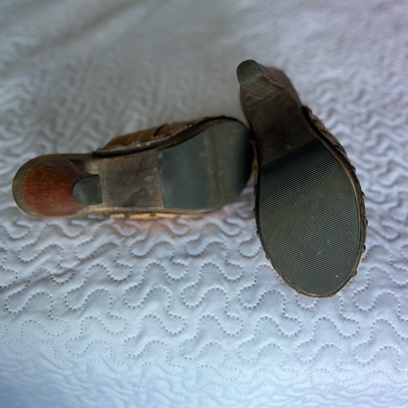 Banana Republic women’s shoes size 6 - Picture 3 of 6